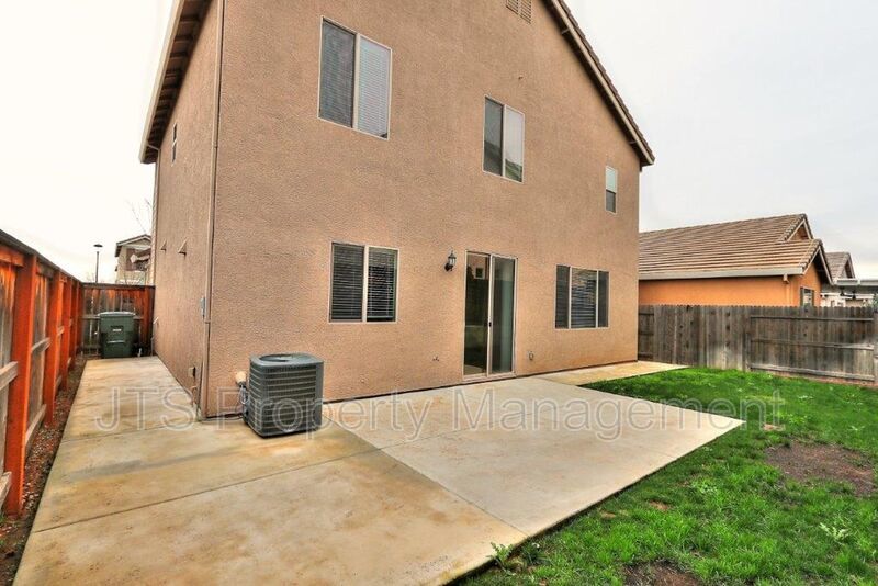 Incredible Gated Community Roseville Home! property image