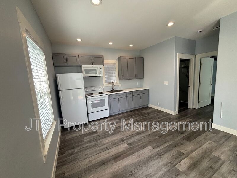 Adorable 1 Bed 1 Bath ADU in Curtis Park! property image