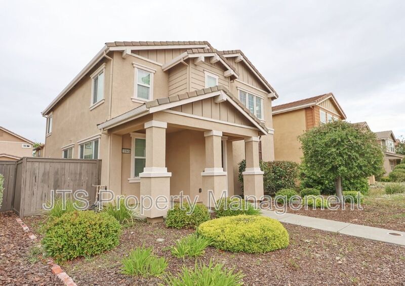 Beautiful home with TWO PRIMARY SUITES! property image