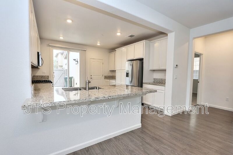 Beautiful home with TWO PRIMARY SUITES! property image