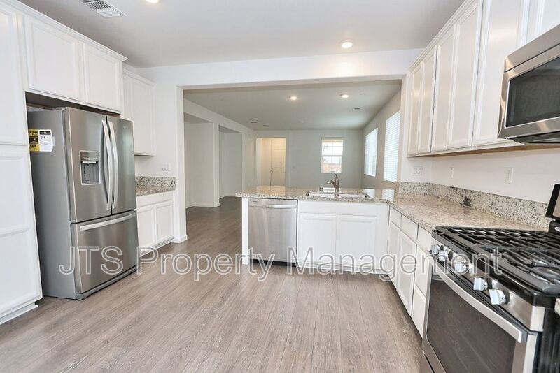 Beautiful home with TWO PRIMARY SUITES! property image
