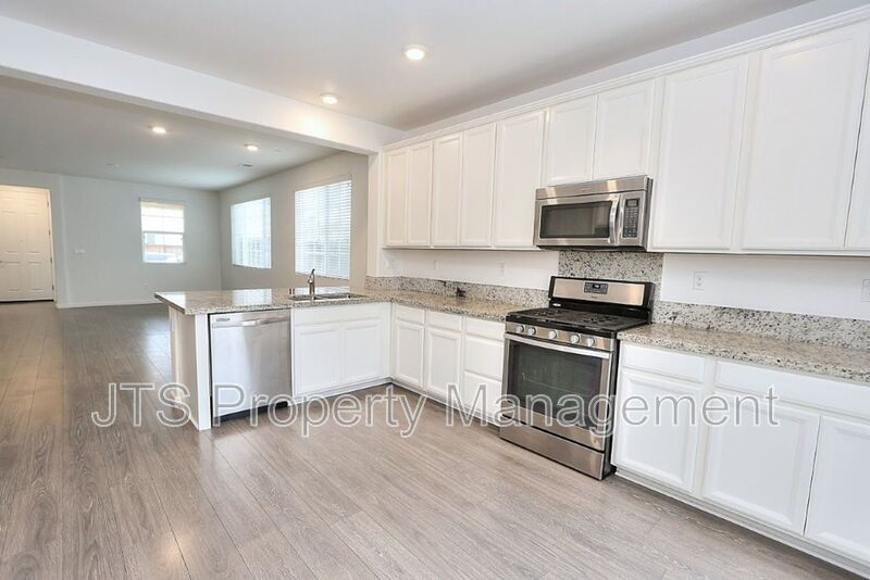 Beautiful home with TWO PRIMARY SUITES! property image