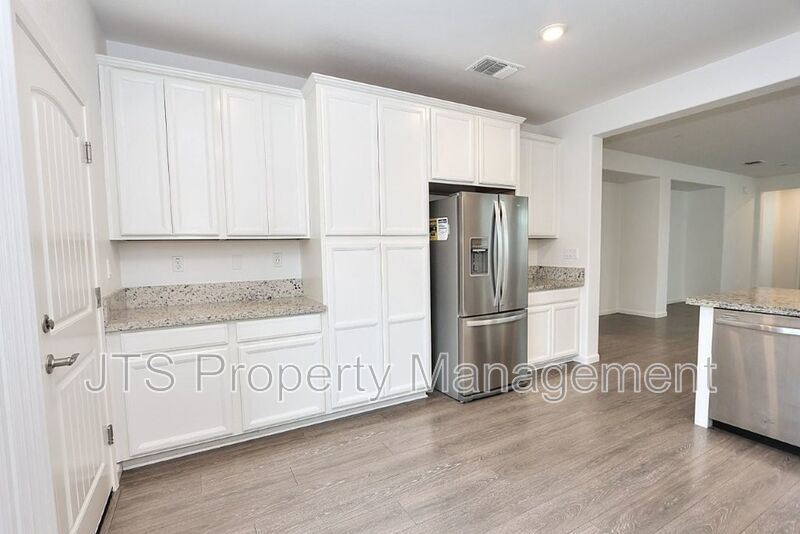 Beautiful home with TWO PRIMARY SUITES! property image