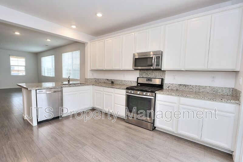 Beautiful home with TWO PRIMARY SUITES! property image