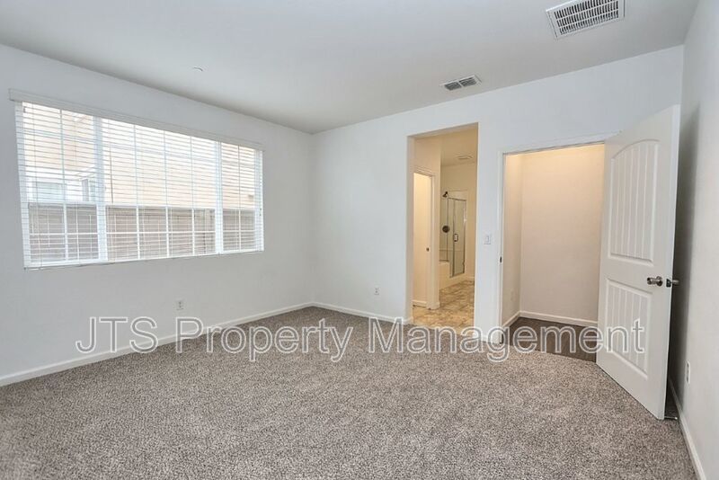 Beautiful home with TWO PRIMARY SUITES! property image