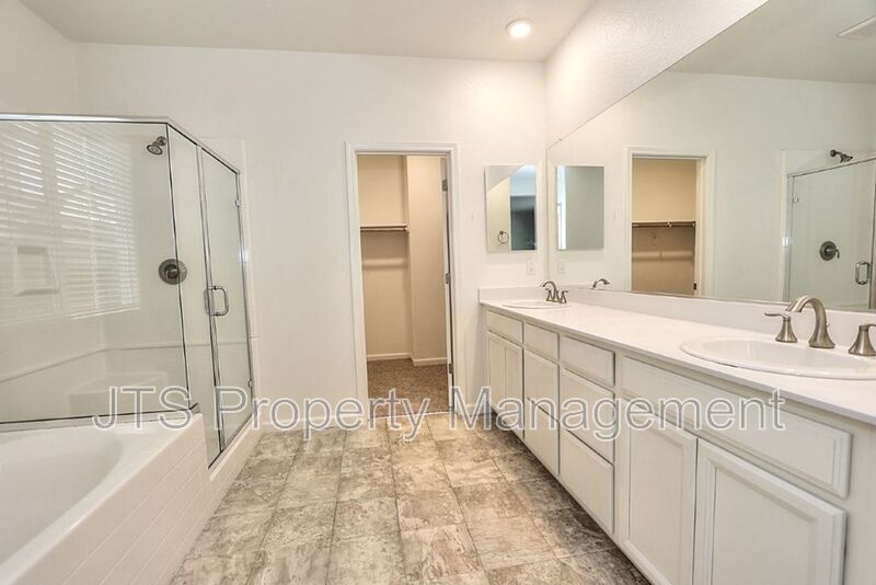 Beautiful home with TWO PRIMARY SUITES! property image