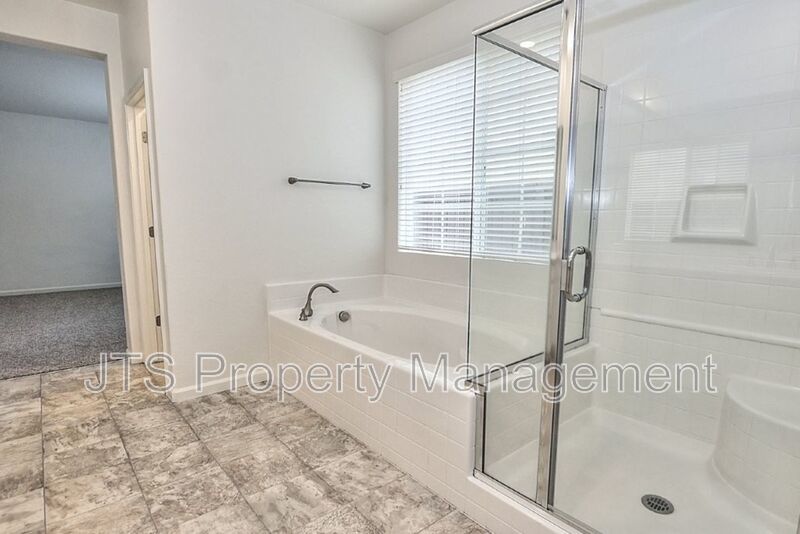 Beautiful home with TWO PRIMARY SUITES! property image