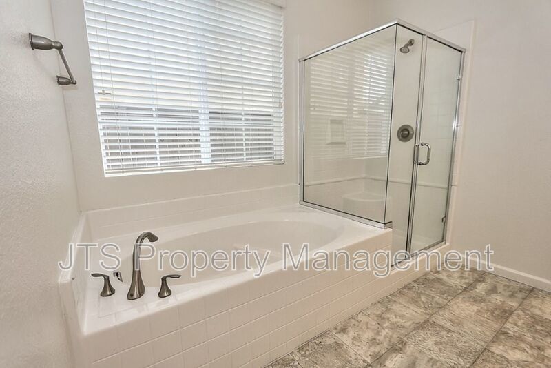 Beautiful home with TWO PRIMARY SUITES! property image