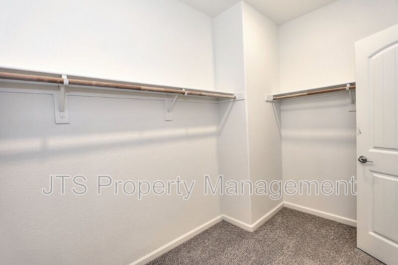 Beautiful home with TWO PRIMARY SUITES! property image