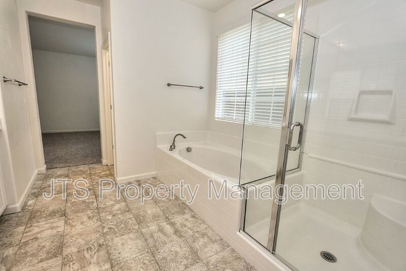 Beautiful home with TWO PRIMARY SUITES! property image