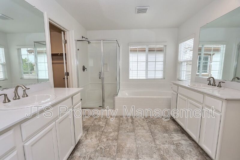 Beautiful home with TWO PRIMARY SUITES! property image