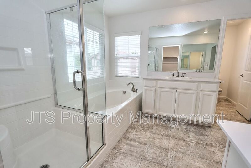 Beautiful home with TWO PRIMARY SUITES! property image