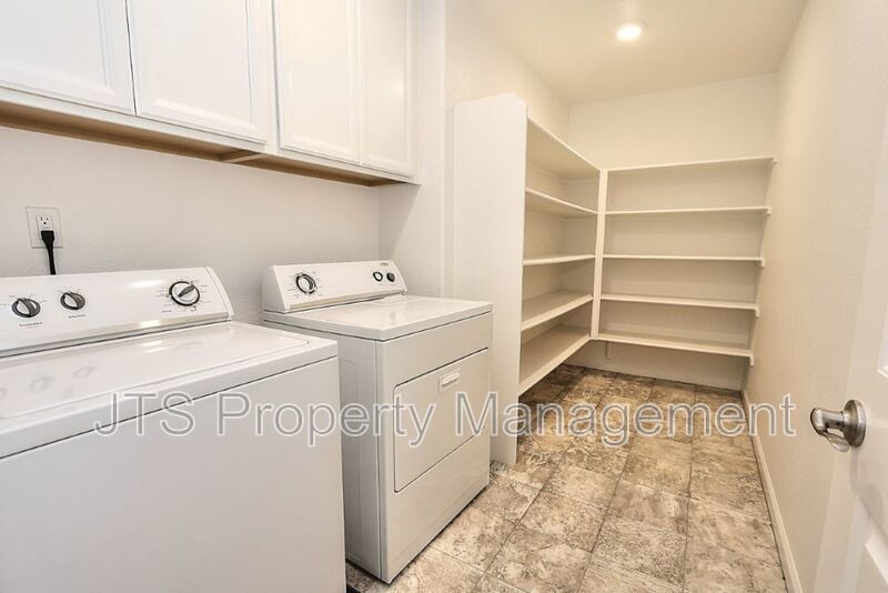 Beautiful home with TWO PRIMARY SUITES! property image