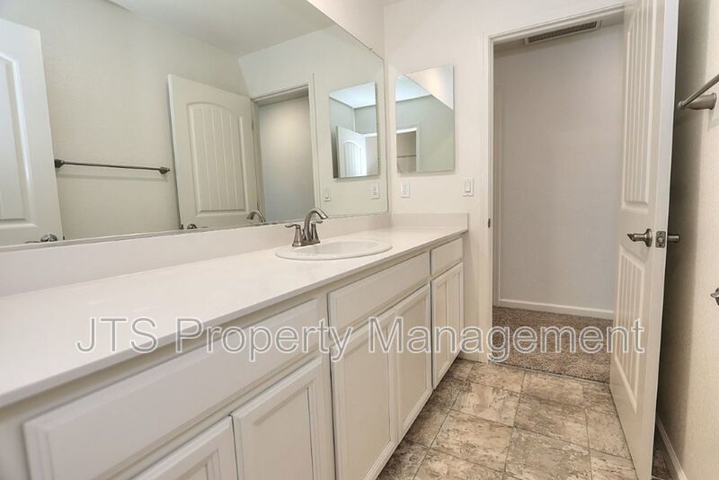 Beautiful home with TWO PRIMARY SUITES! property image