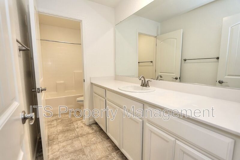 Beautiful home with TWO PRIMARY SUITES! property image