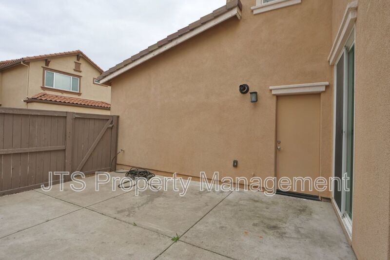 Beautiful home with TWO PRIMARY SUITES! property image