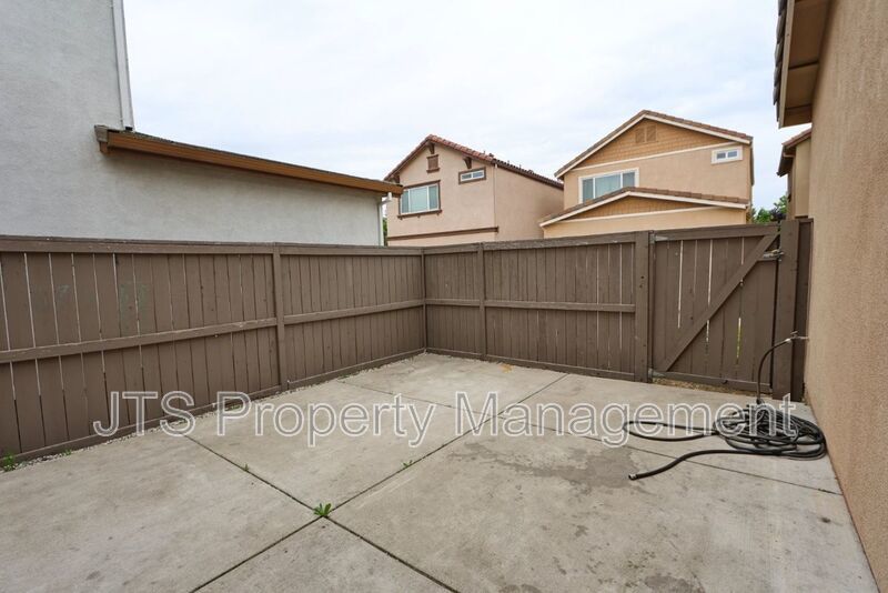 Beautiful home with TWO PRIMARY SUITES! property image