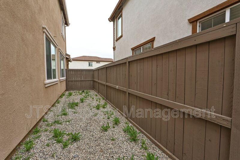 Beautiful home with TWO PRIMARY SUITES! property image