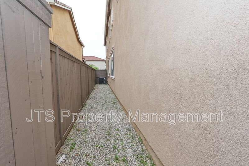 Beautiful home with TWO PRIMARY SUITES! property image