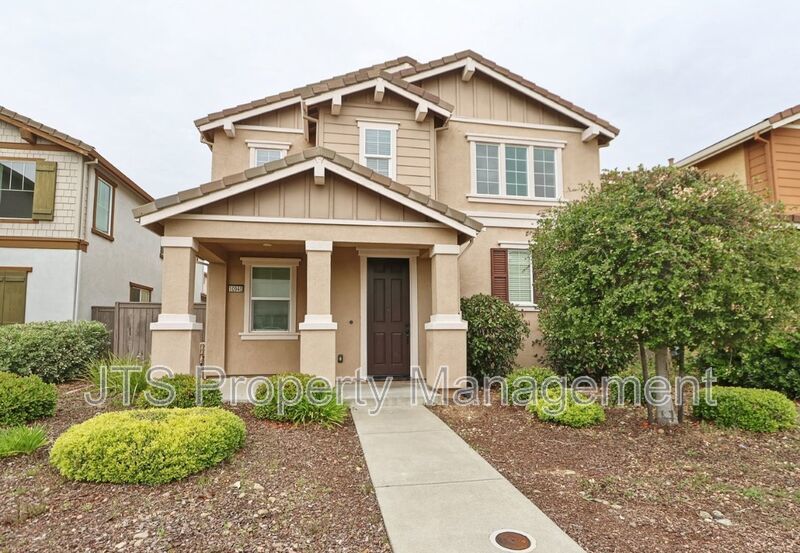 Beautiful home with TWO PRIMARY SUITES! property image