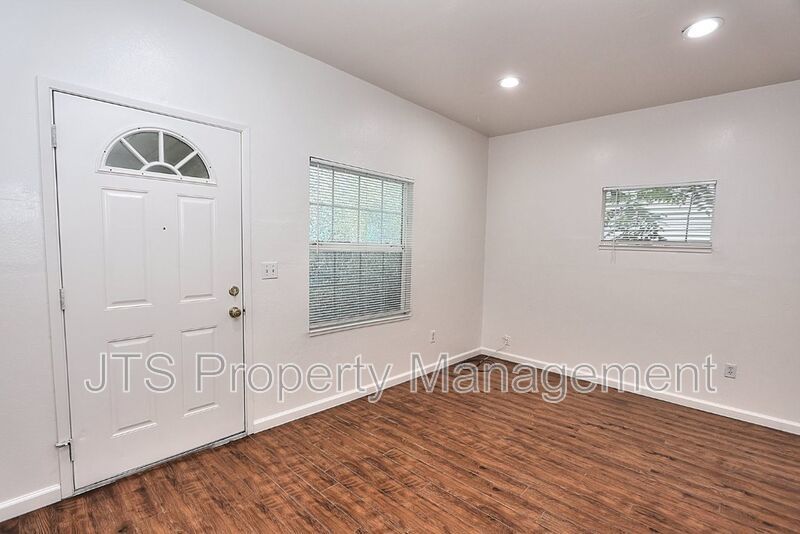 Midtown Flat for Rent! property image