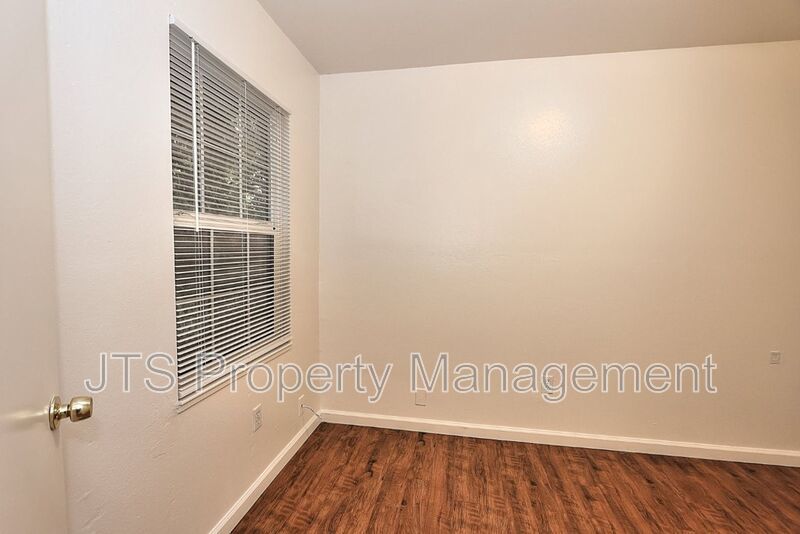 Midtown Flat for Rent! property image