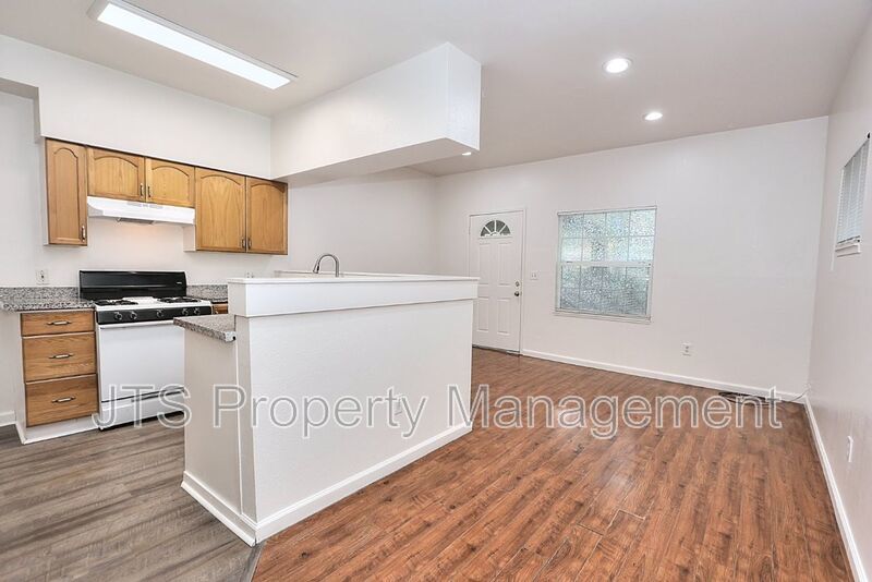 Midtown Flat for Rent! property image