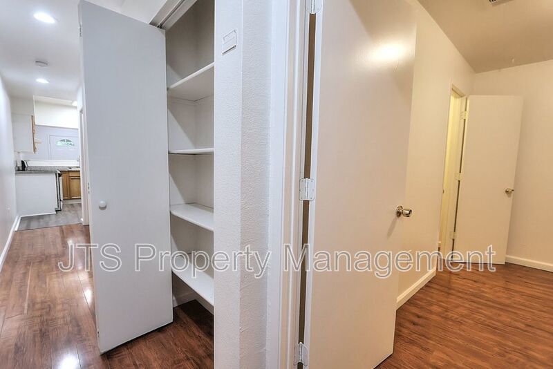 Midtown Flat for Rent! property image