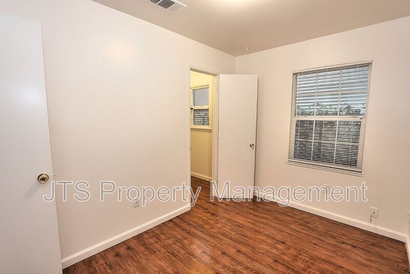 Midtown Flat for Rent! property image
