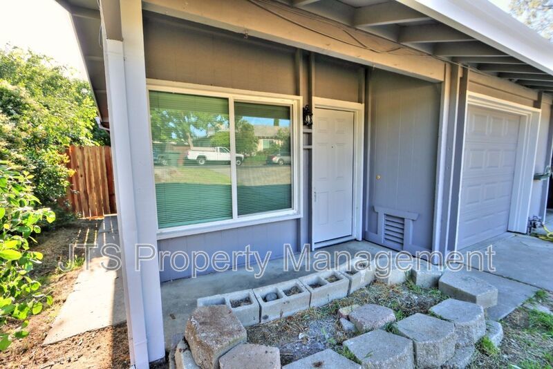 Newly Remolded Duplex for Rent! property image