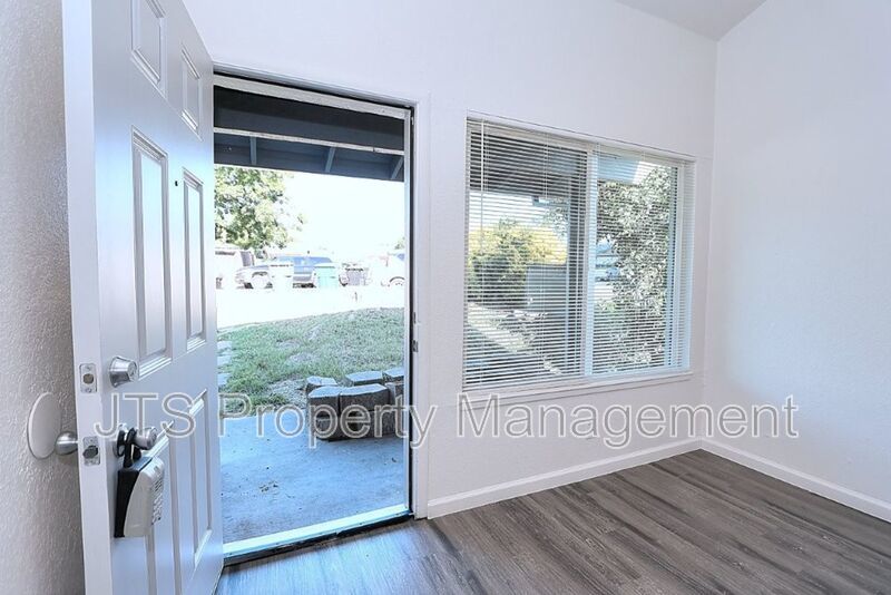 Newly Remolded Duplex for Rent! property image