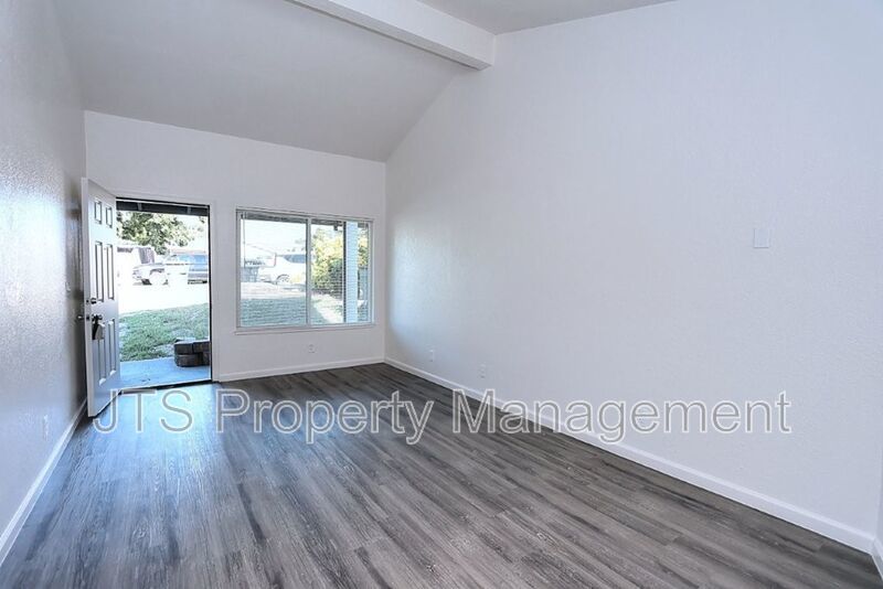 Newly Remolded Duplex for Rent! property image