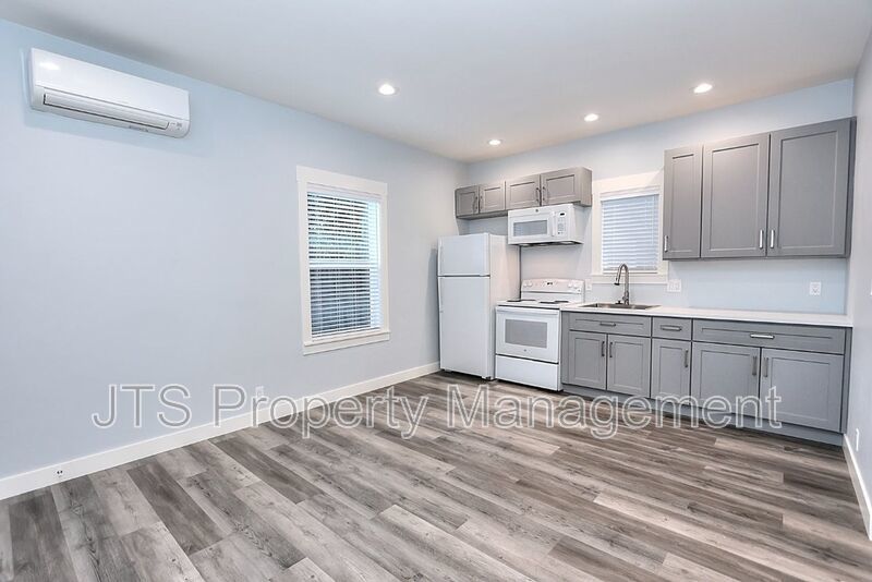 Adorable 1 Bed 1 Bath ADU in Curtis Park! property image