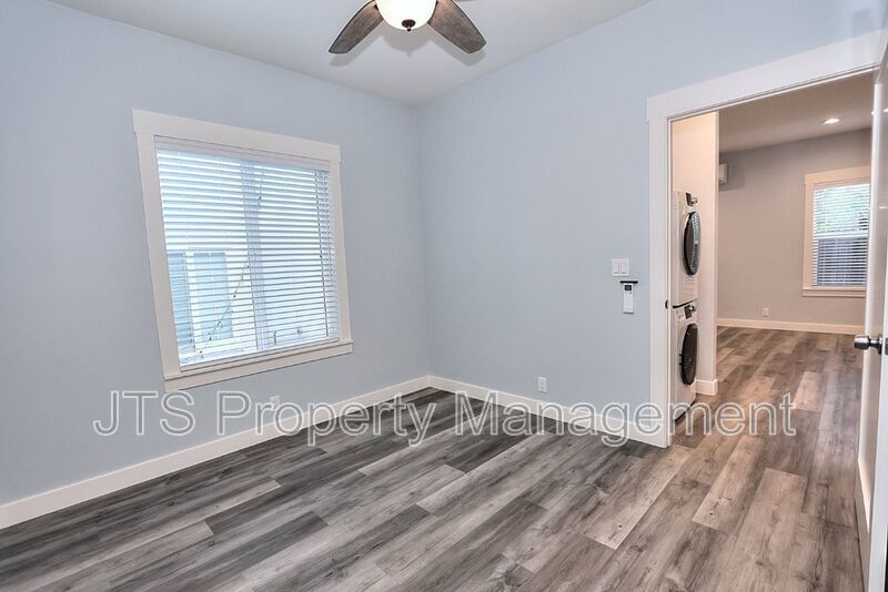 Adorable 1 Bed 1 Bath ADU in Curtis Park! property image