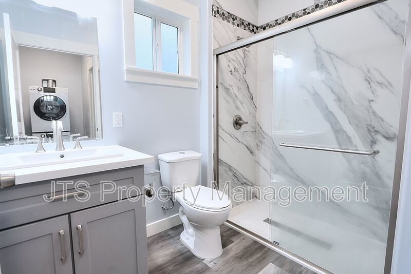 Adorable 1 Bed 1 Bath ADU in Curtis Park! property image