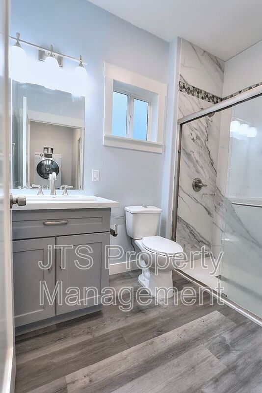 Adorable 1 Bed 1 Bath ADU in Curtis Park! property image