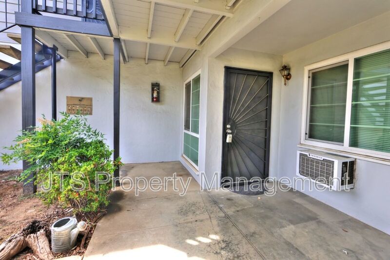 Rare 2 Bedroom Lower Level Apartment Across from UC Davis Med Center! property image