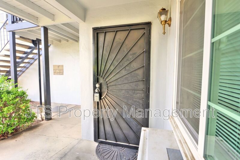 Rare 2 Bedroom Lower Level Apartment Across from UC Davis Med Center! property image