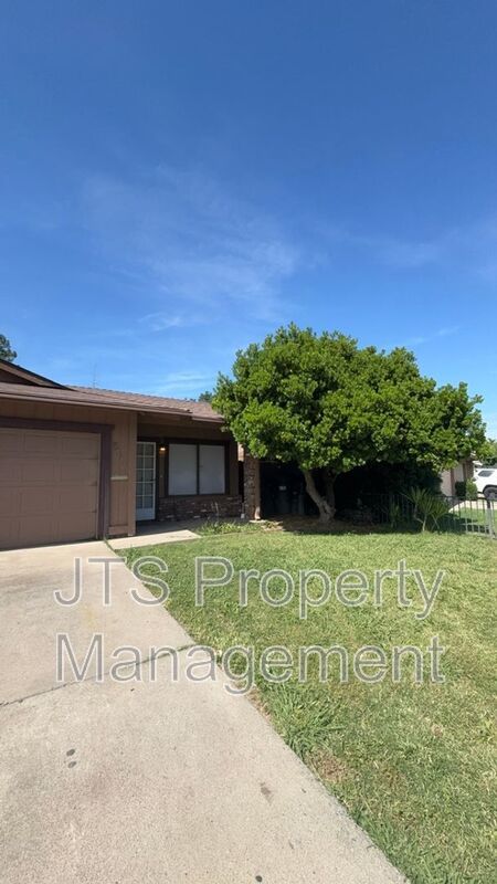 Nice Duplex with Large Fenced Yard Coming Soon!! property image