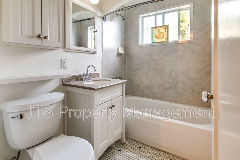 Charming Land Park Unit for rent! property image