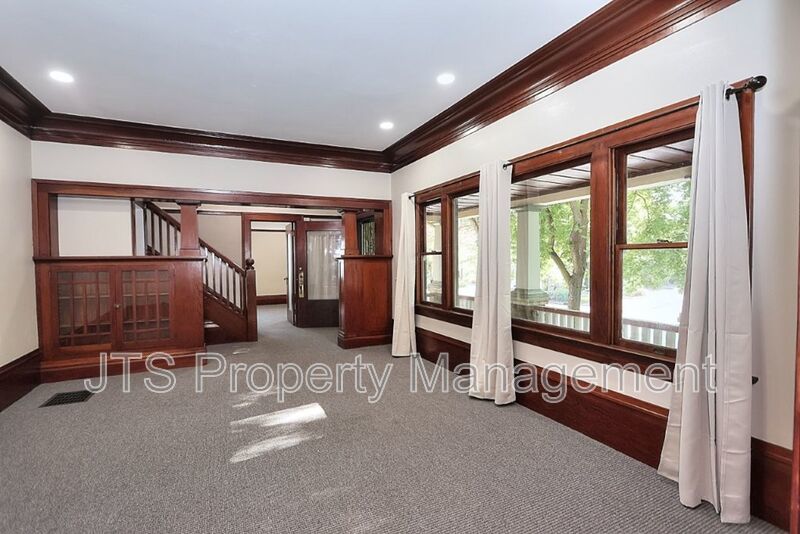 Charming Midtown Bungalow Available Now! property image