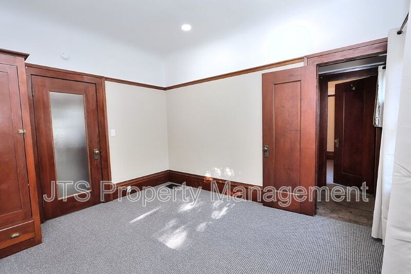 Charming Midtown Bungalow Available Now! property image