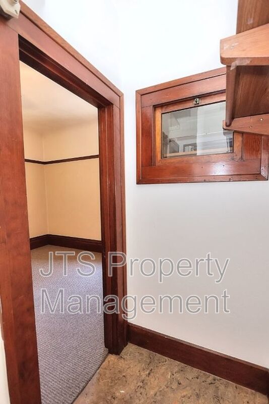 Charming Midtown Bungalow Available Now! property image