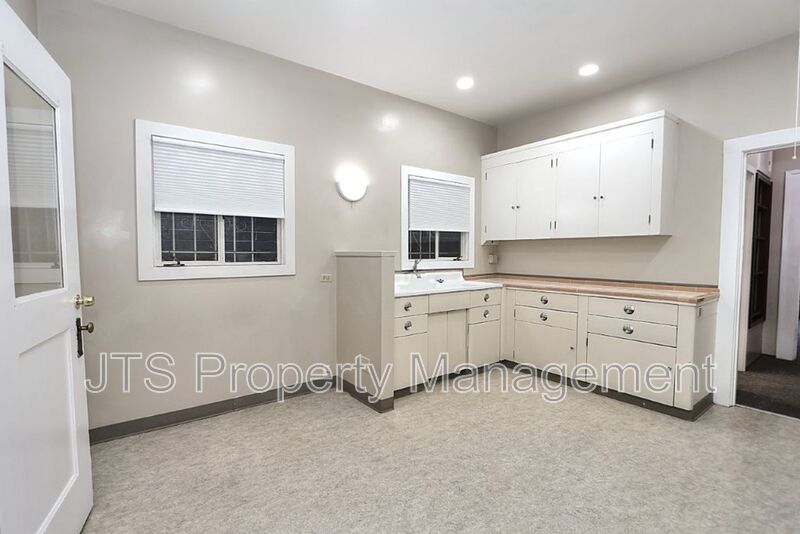 Charming Midtown Bungalow Available Now! property image