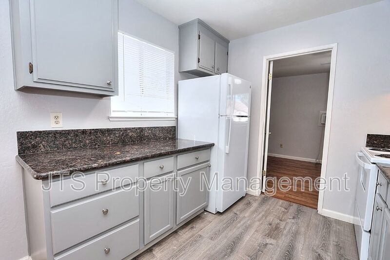 Cute upper level apartment for rent! property image