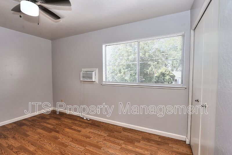 Cute upper level apartment for rent! property image