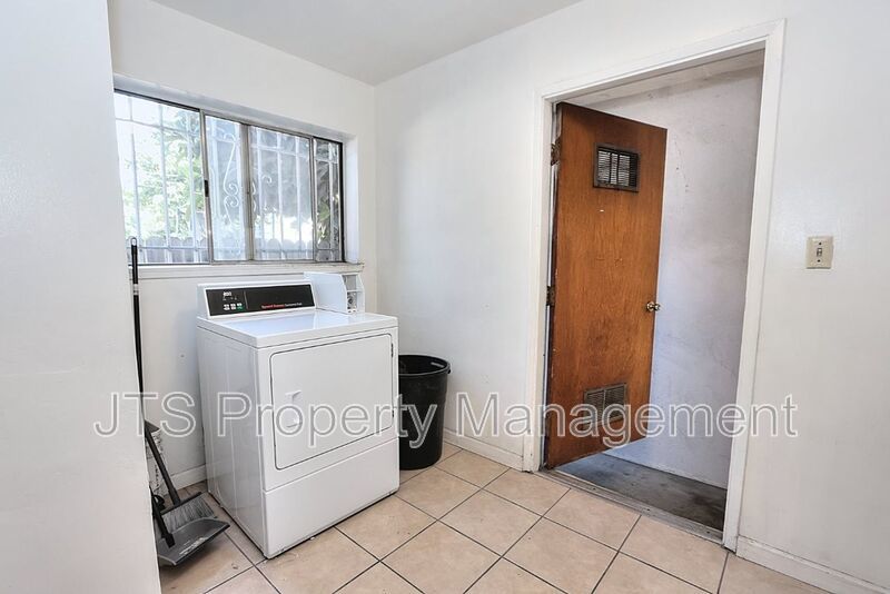 Cute upper level apartment for rent! property image