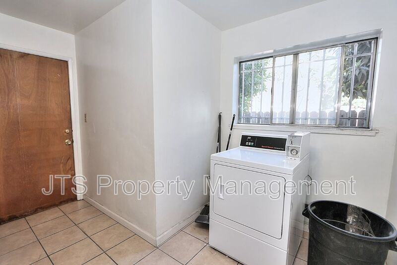 Cute upper level apartment for rent! property image