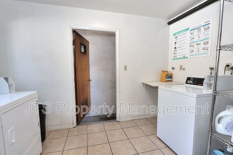 Cute upper level apartment for rent! property image