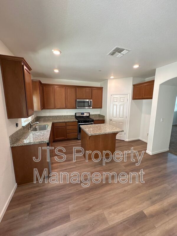 Beautiful Gated Community Sacramento Home for rent! property image